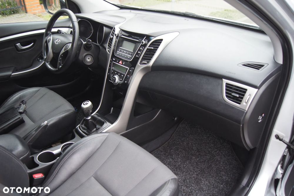 Hyundai i30 1.4 Premium - 16