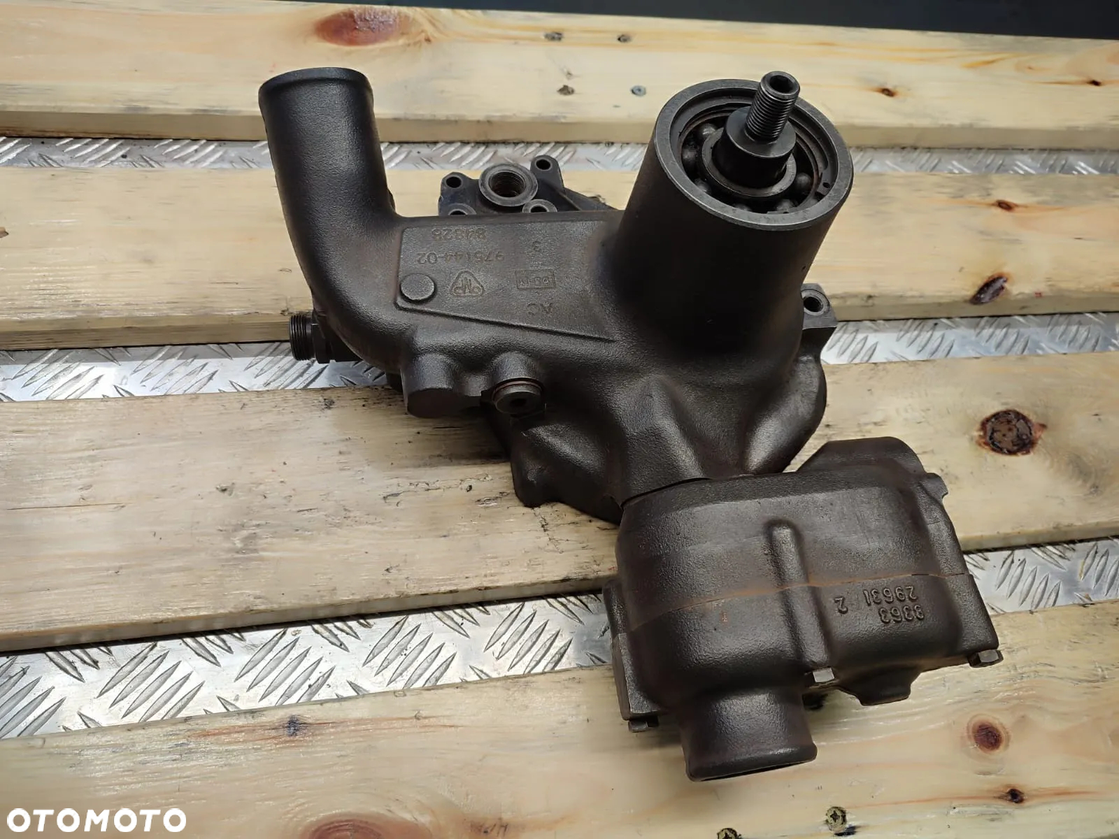 Pompa wody V836867628 ACP055583C Massey Ferguson - 7