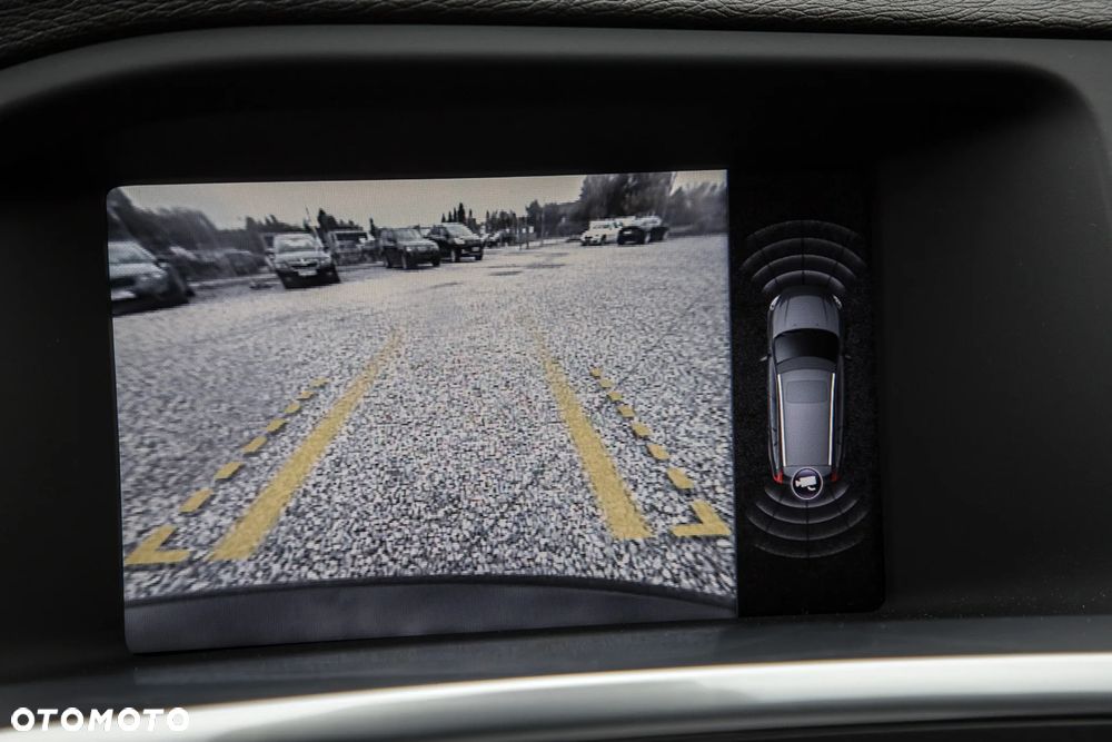 Volvo V60 T6 AWD Geartronic RDesign - 27