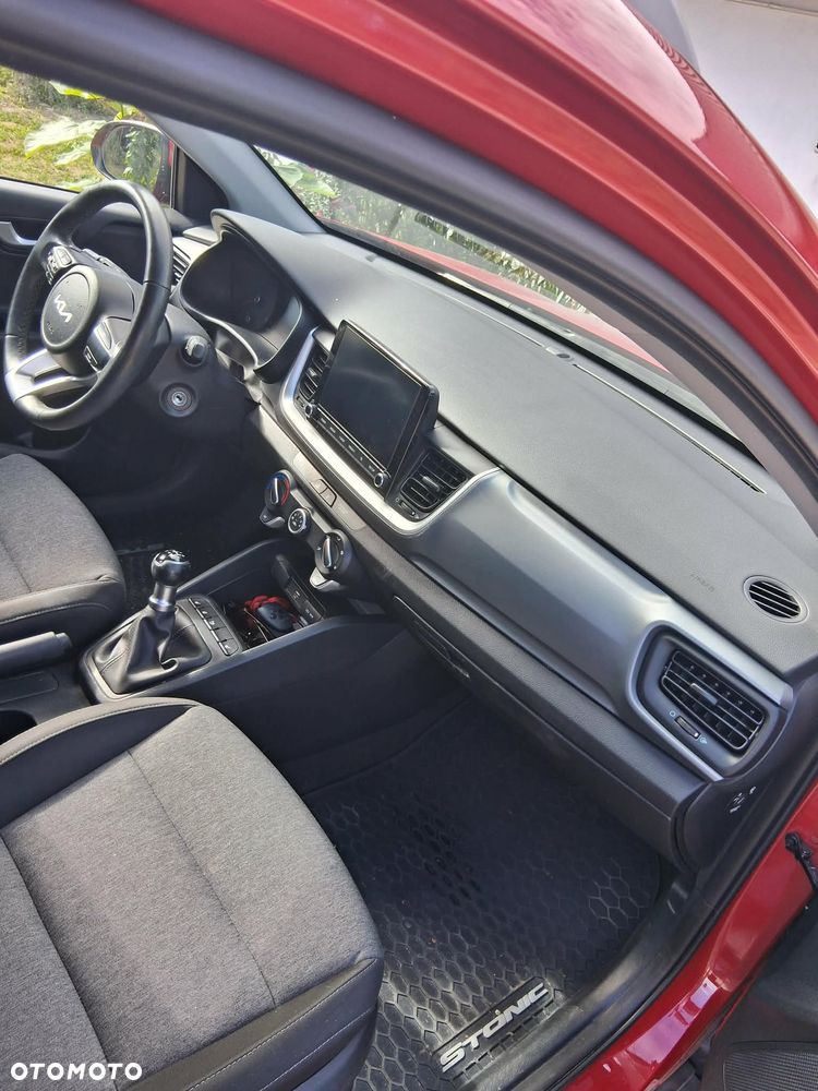 Kia Stonic 1.2 L - 12