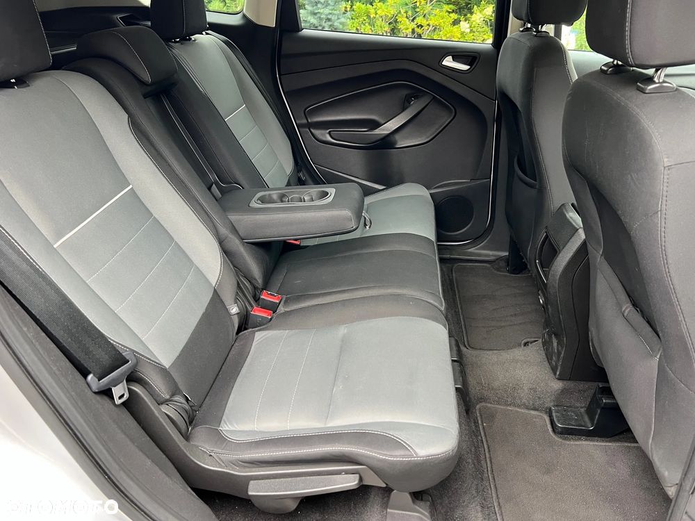 Ford Escape 2.0 EcoBoost AWD Titanium - 17