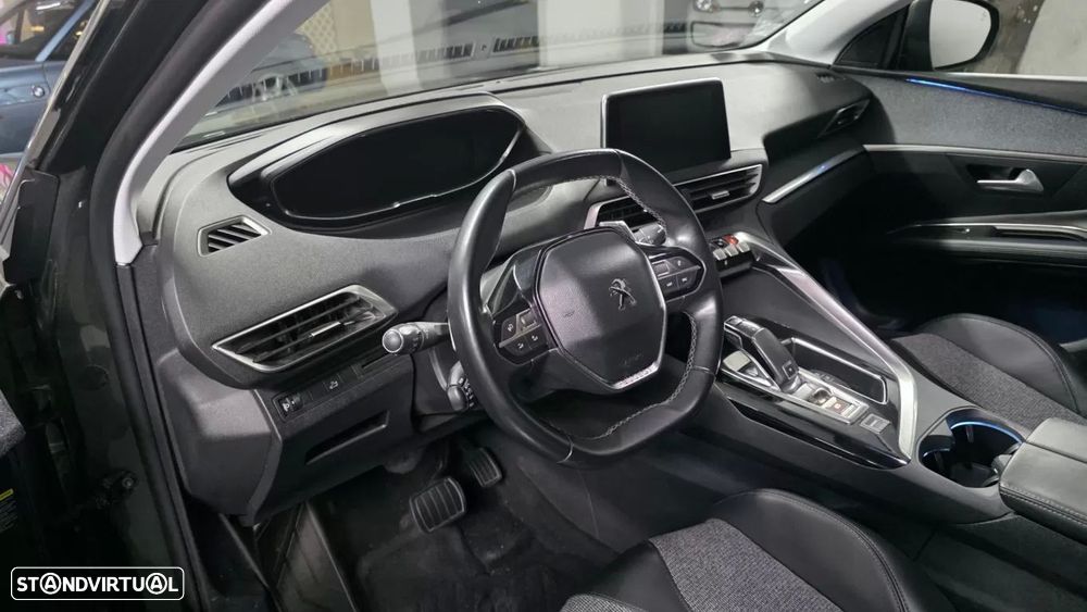 Peugeot 3008 1.2 PureTech Allure EAT6 — fotografia 5