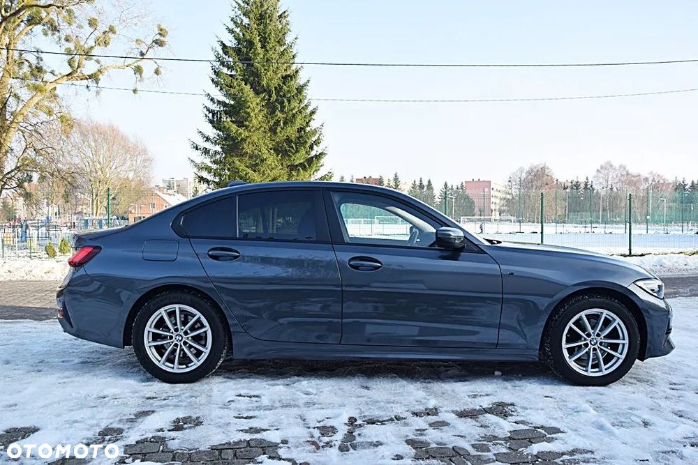 BMW Seria 3 318d Sport Line - 6