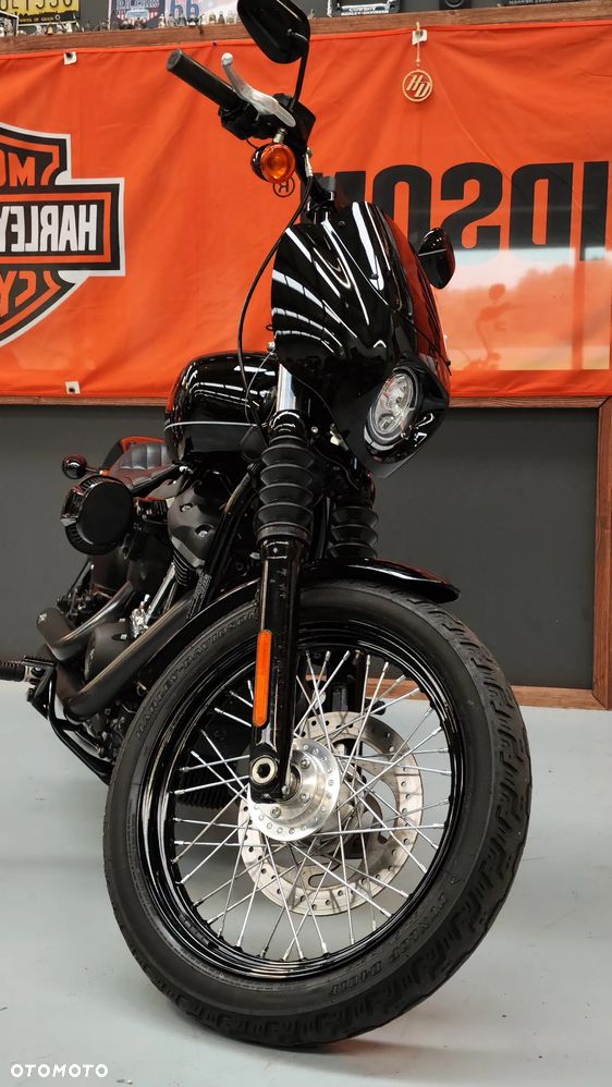 Harley-Davidson Softail Street Bob - 15