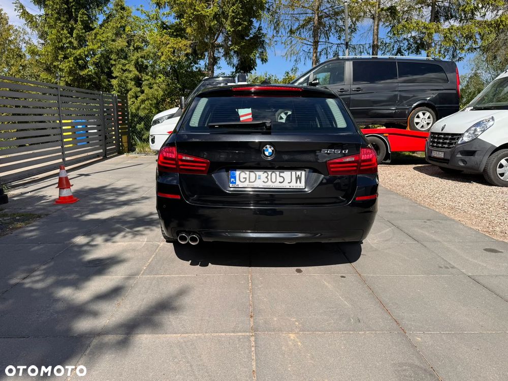 BMW Seria 5 525d xDrive Luxury Line - 8