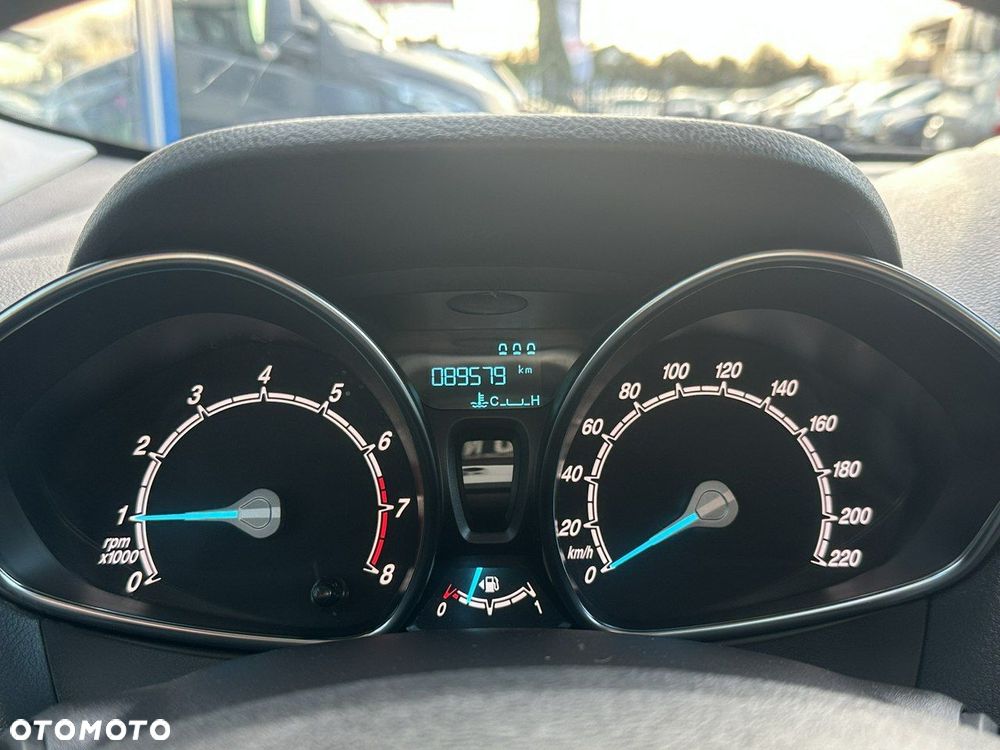 Ford Tourneo Courier - 19