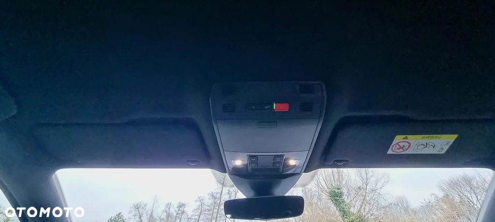 Volkswagen Passat 1.5 TSI EVO Elegance DSG - 22