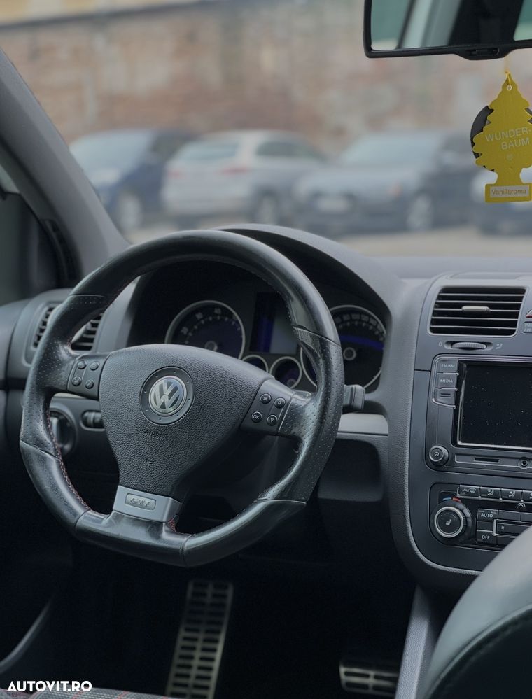 Volkswagen Golf 2.0 FSI GTI DSG 30 Edition - 12