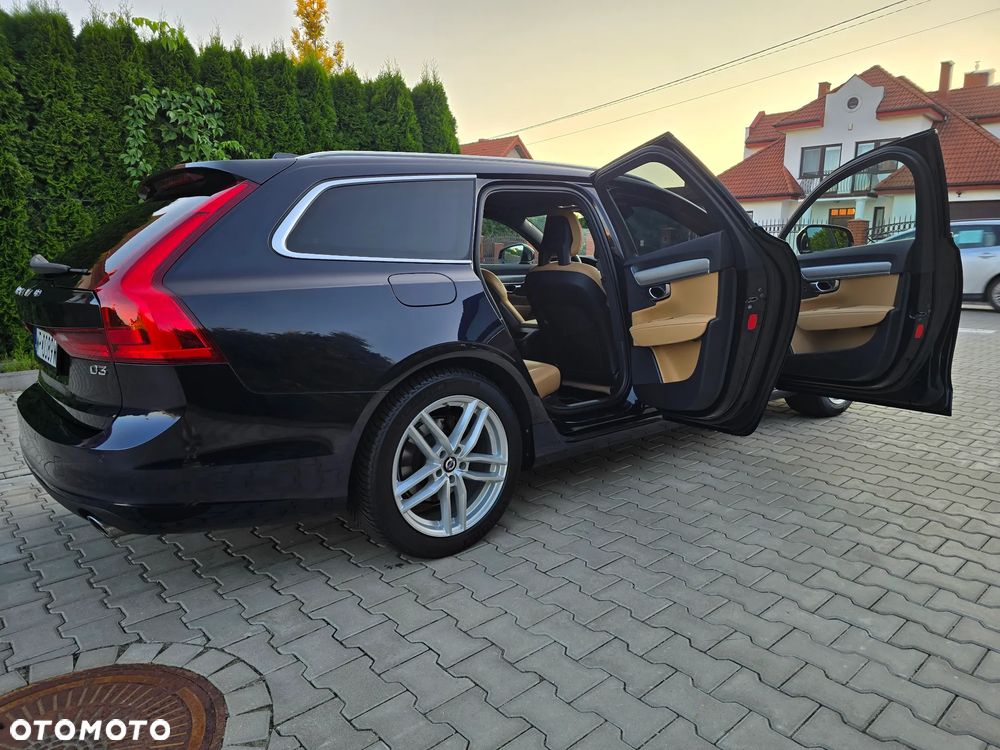 Volvo V90 D3 Momentum Pro - 8