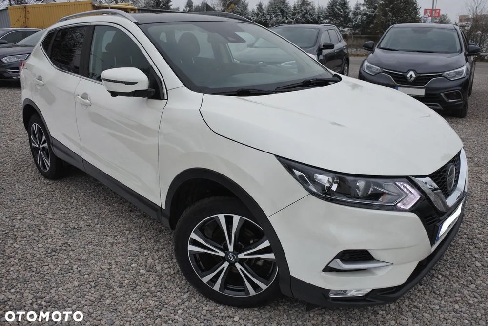 Nissan Qashqai 1.2 DIG-T Xtronic TEKNA - 1