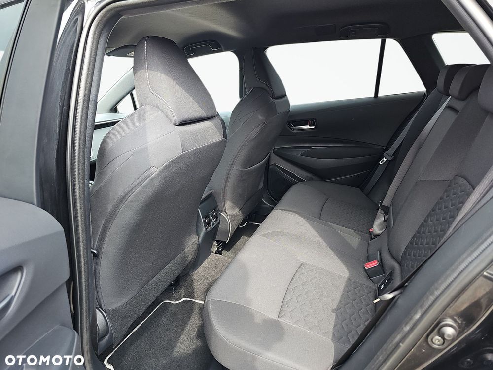 Toyota Corolla - 16