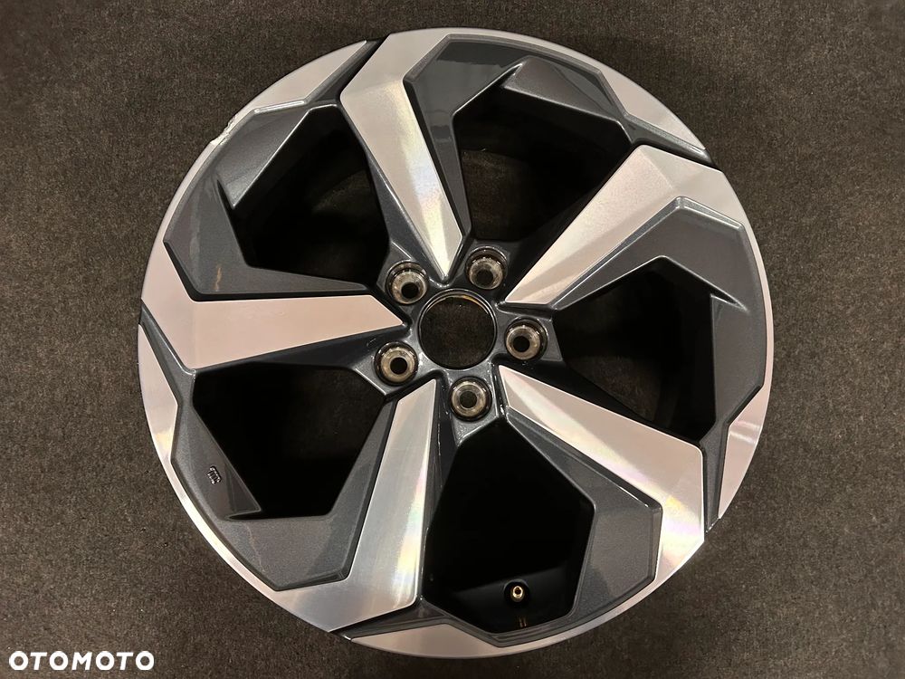 Alufelga NISSAN QASHQAI III 18 cali 5x114,3 1szt. R20875 - 1