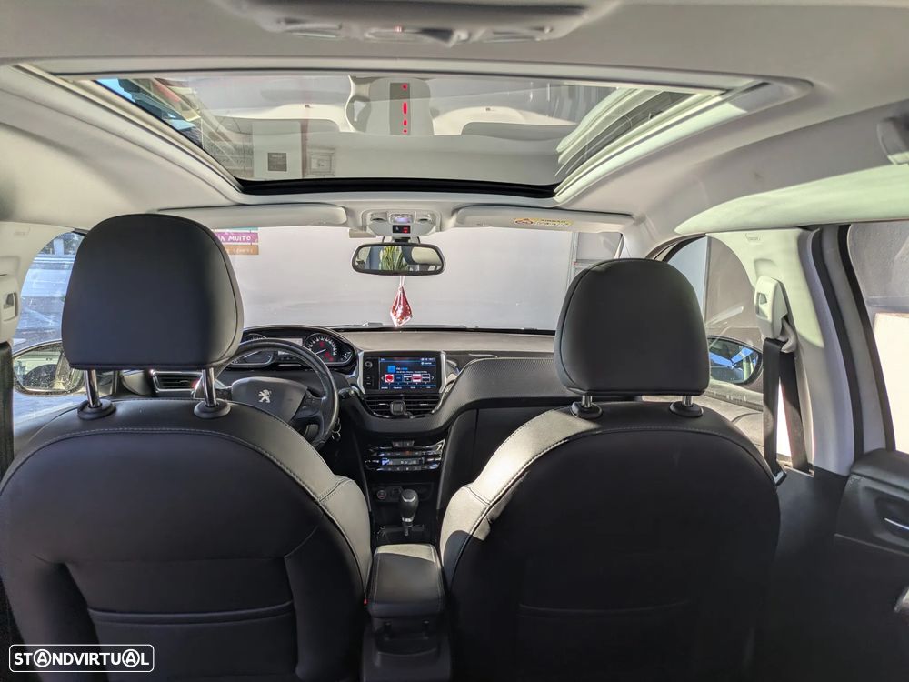 Peugeot 2008 PureTech 110 Stop&Start EAT6 Crossway - 3