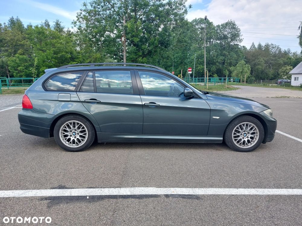 BMW Seria 3 318i - 8