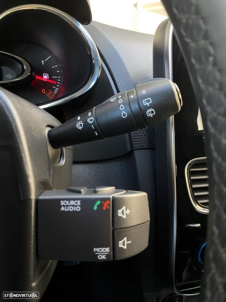 Renault Clio Sport Tourer 1.5 dCi Limited - 12