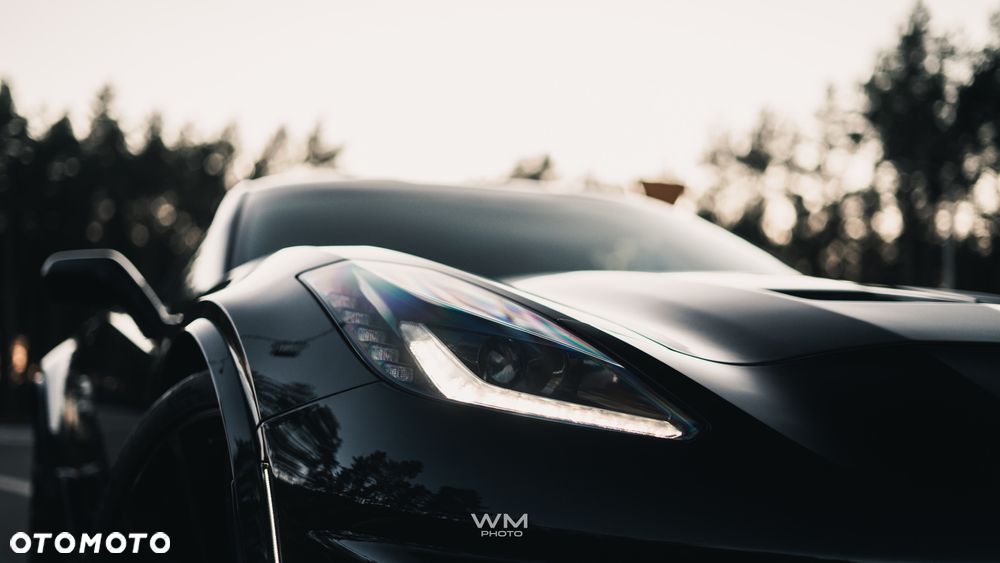 Chevrolet Corvette - 13