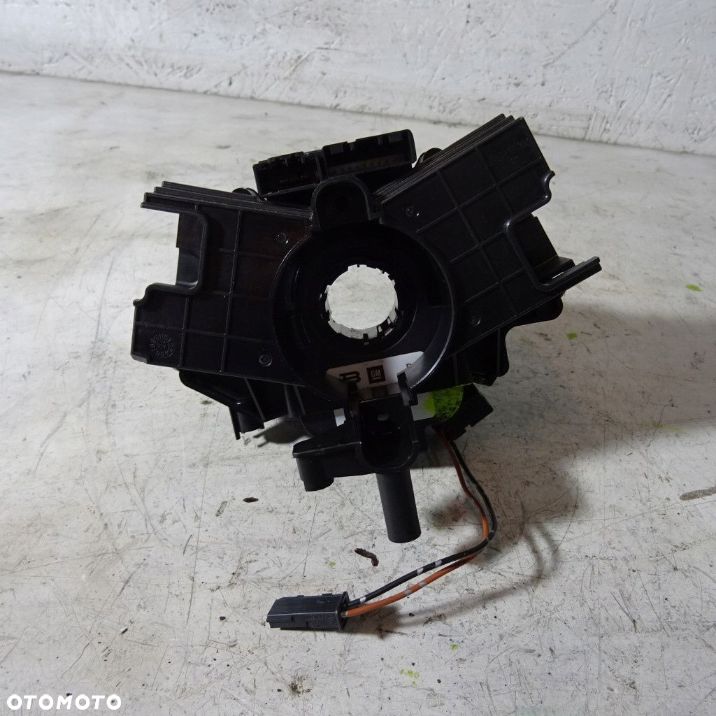 OPEL ZAFIRA C TAŚMA AIRBAG 23209882 - 2
