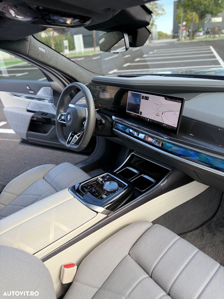 BMW M7 M760e xDrive - 20