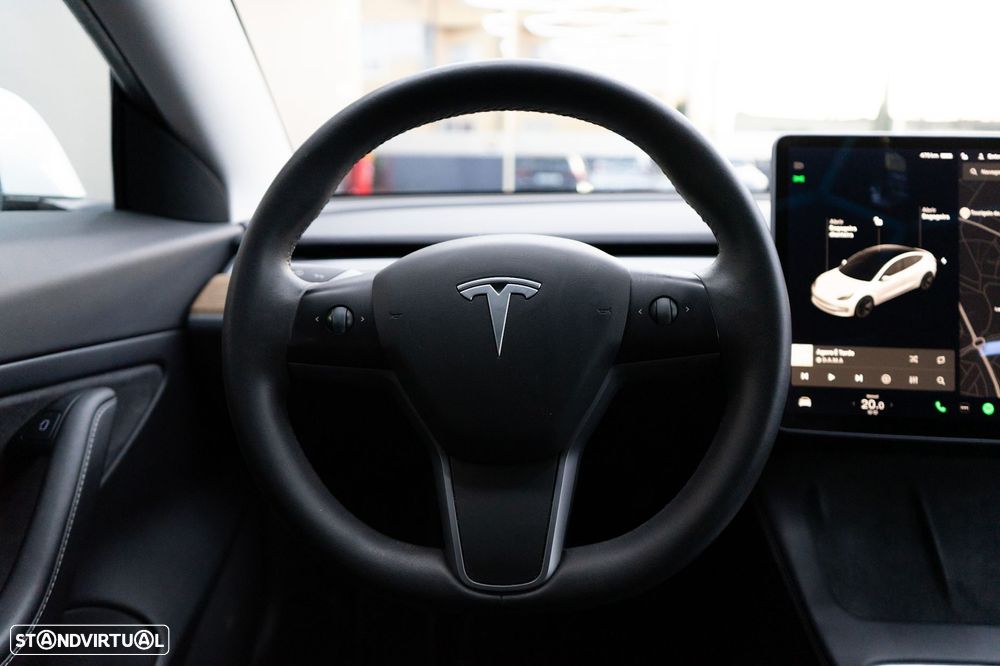 Tesla Model 3 Long-Range Dual Motor AWD - 31