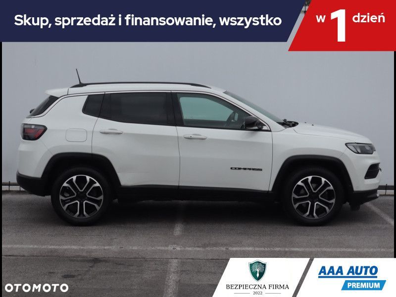 Jeep Compass - 8