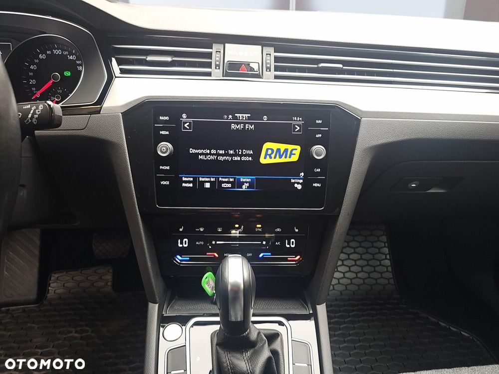 Volkswagen Passat Variant 1.5 TSI EVO Business DSG - 18