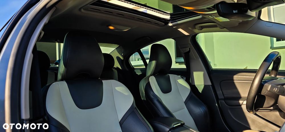 Volvo S60 T5 AWD Summum - 20