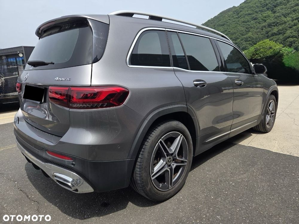 Mercedes-Benz GLB 250 4-Matic AMG Line 8G-DCT - 13