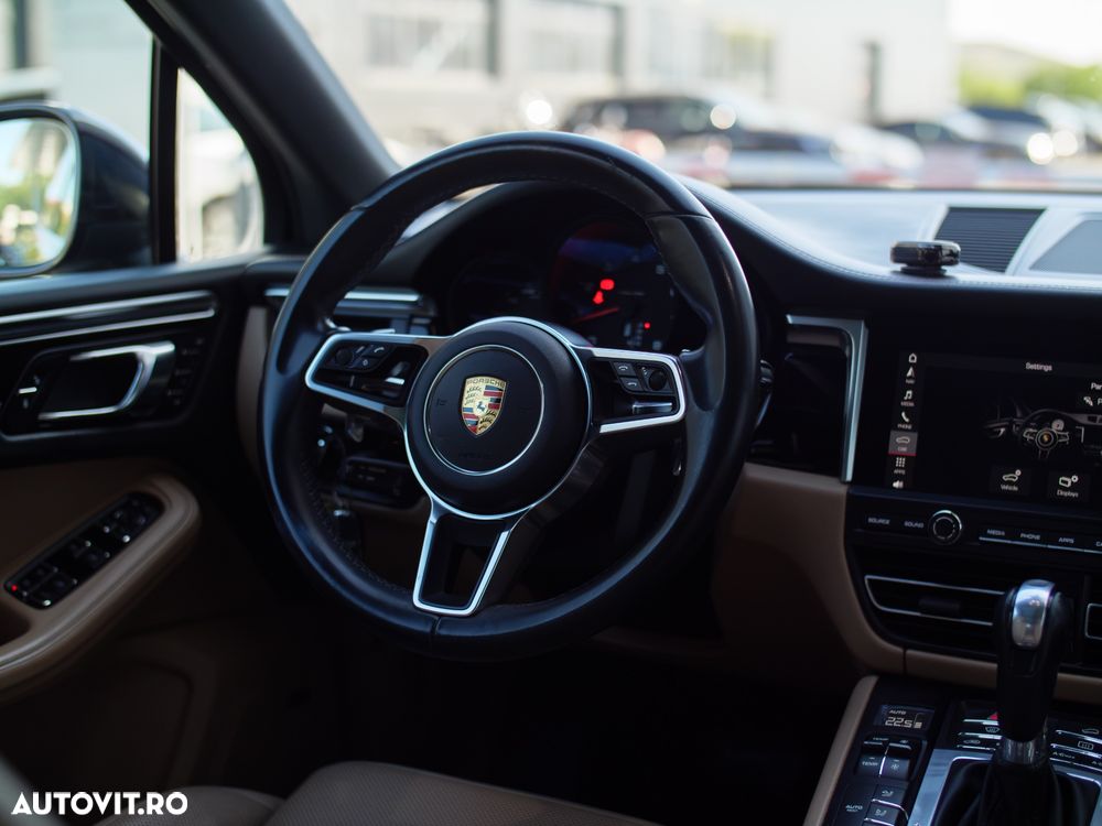 Porsche Macan - 13