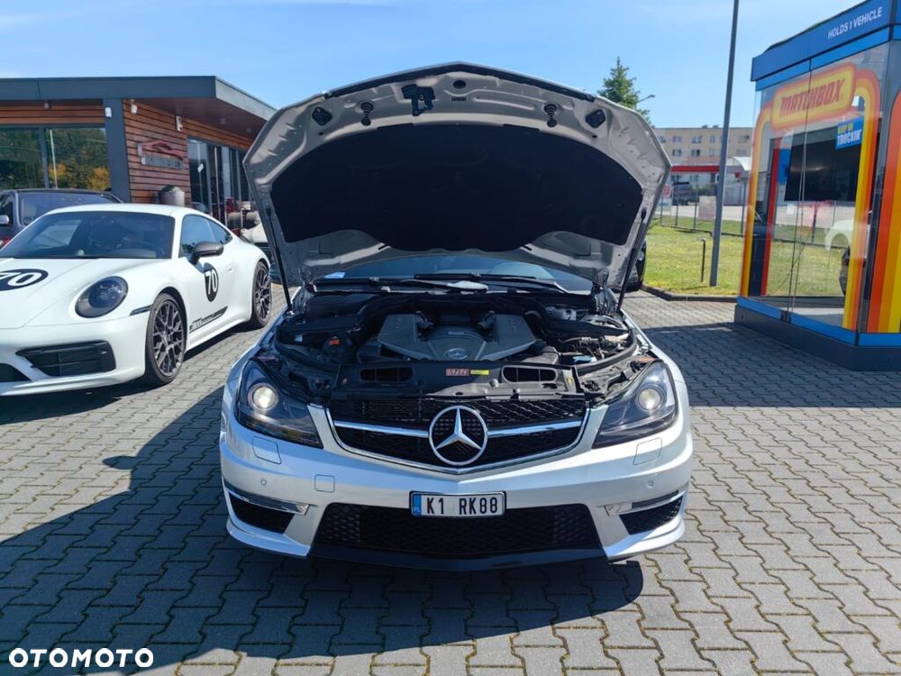 Mercedes-Benz Klasa C 63 AMG 7G-TRONIC Performance Plus - 13