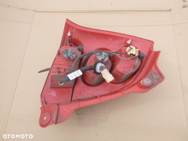LAMPA PRAWY TYŁ PRAWA TYLNA NISSAN PIXO 08- - 11