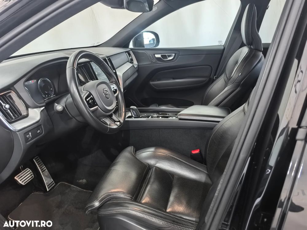 Volvo XC 60 B4 MHEV R-Design - 10