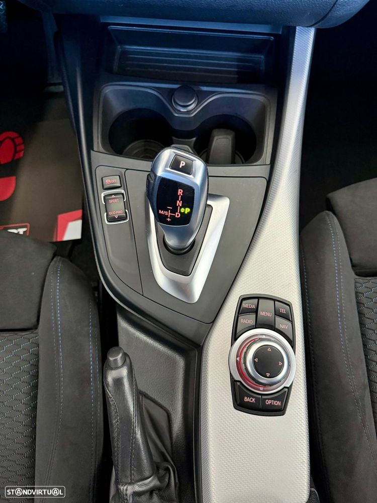 BMW 116 d Pack M Auto - 27