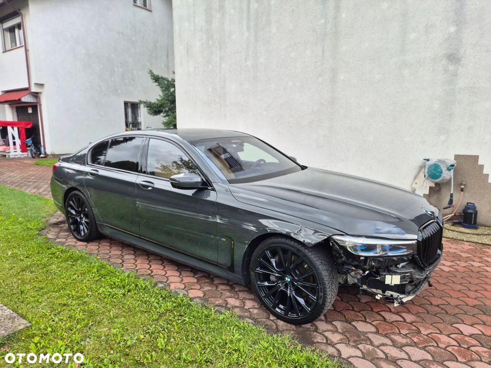 BMW Seria 7 740d xDrive mHEV sport - 4