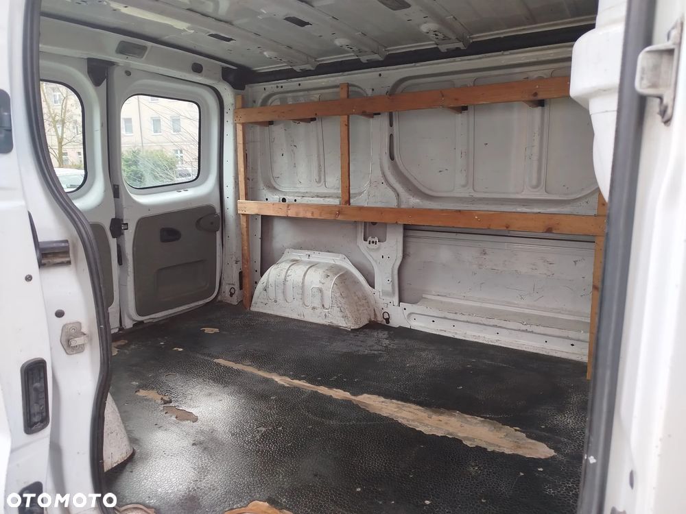 Opel Vivaro - 7