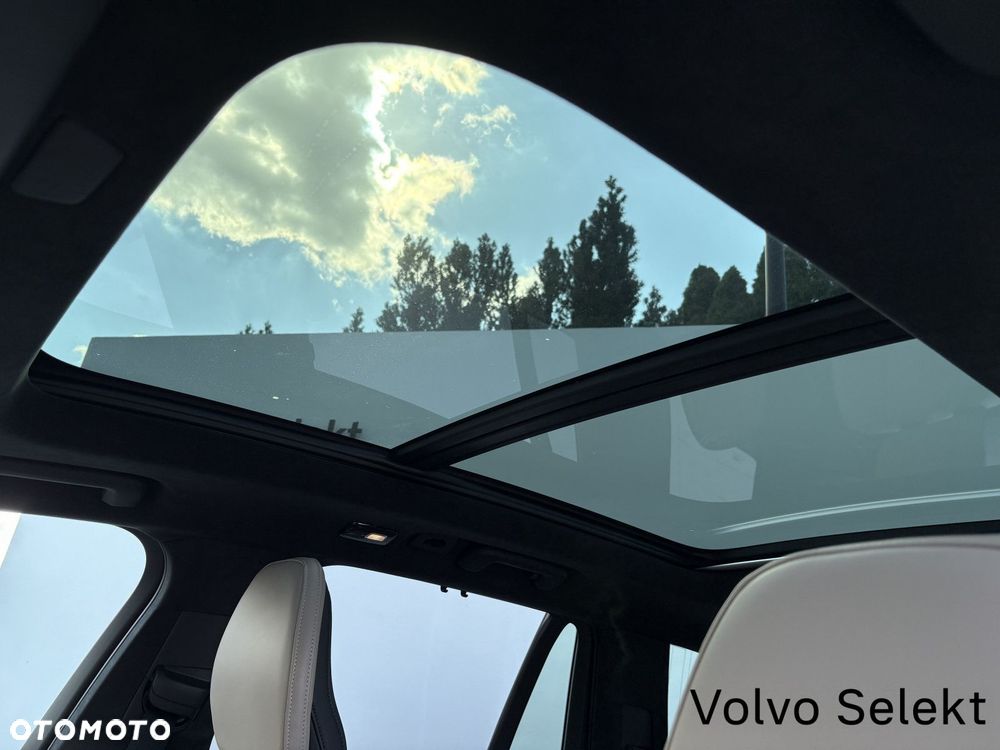 Volvo XC 90 - 21