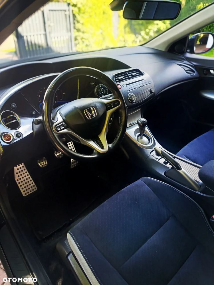 Honda Civic 1.8 Executive - 12