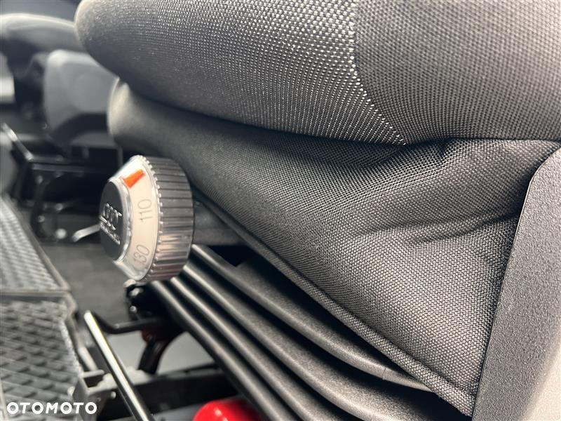 Iveco OSTATNI DOSTĘPNY OD RĘKI!!!TWOJA PRZEWAGA ZACZYNA SIĘ JUŻ DZIŚ,MOCNY GRACZ ZBUDOWANY DO CIĘŻKIEJ PRACY,KOMFORT W TRASIE,ZYSK W BIZNESIE - 19