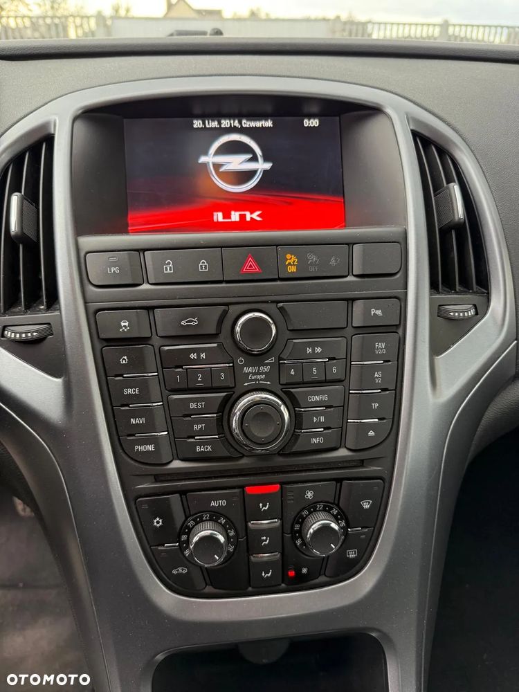 Opel Astra IV 1.4 T Active EU6 - 10