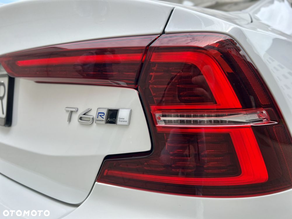 Volvo S60 T6 AWD R-Design - 30
