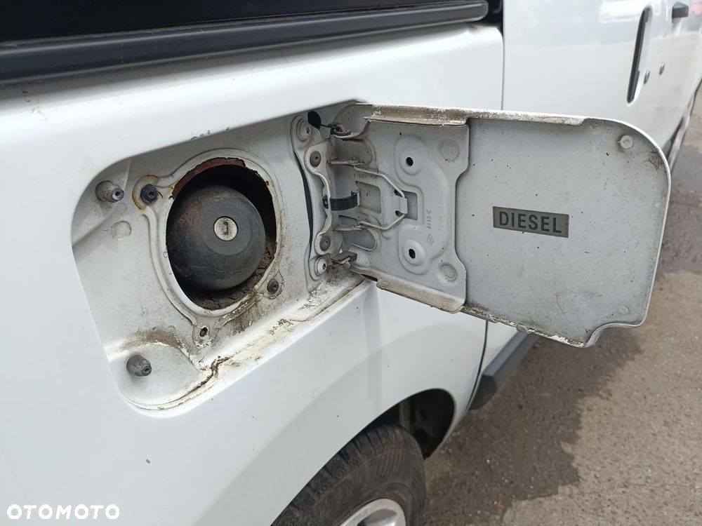 DACIA DOKKER 12-17 2013 r. 0389 klapka wlewu paliwa * - 2