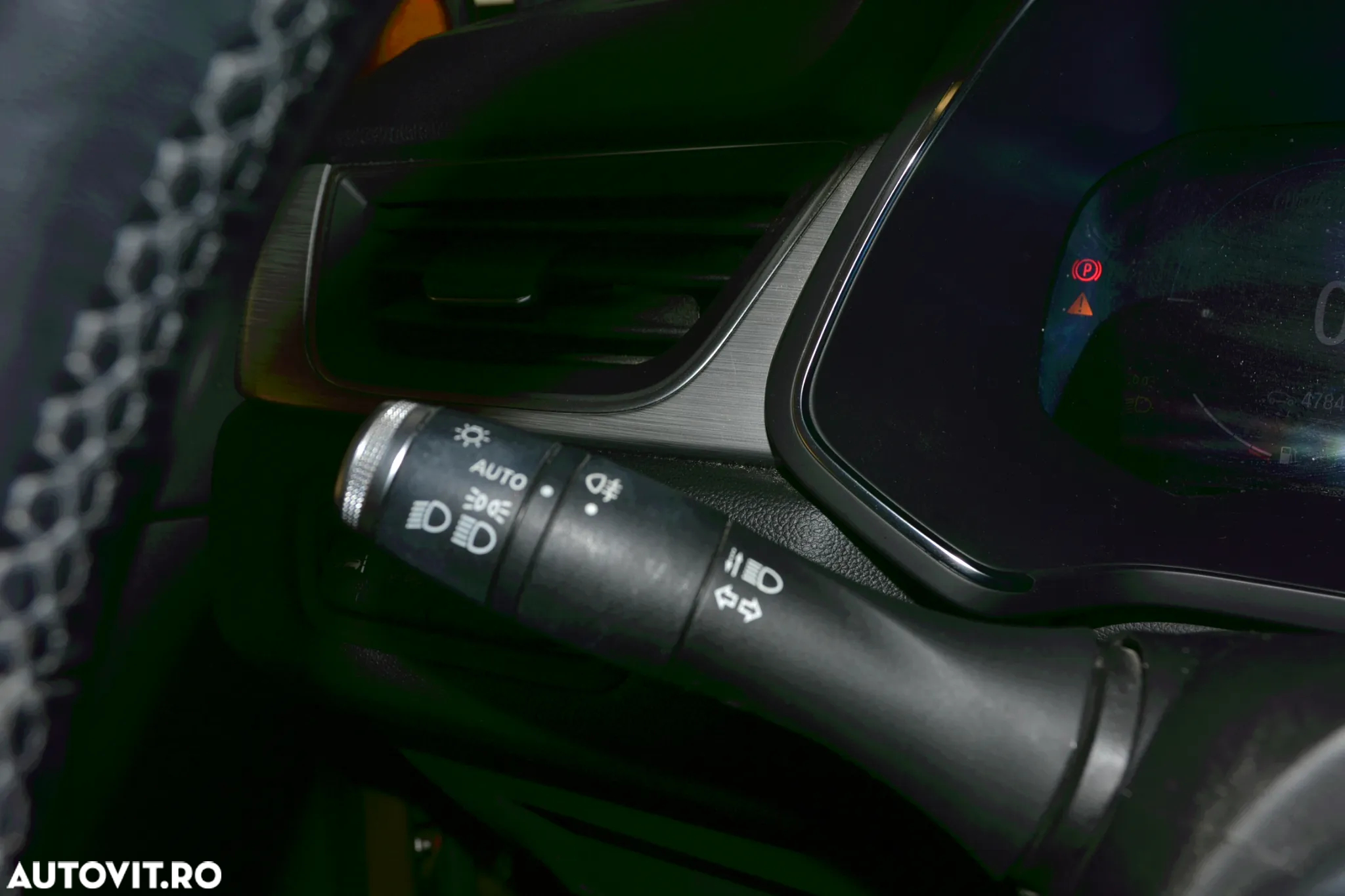 Renault Captur E-Tech Plug-In-Hybrid Intens - 25