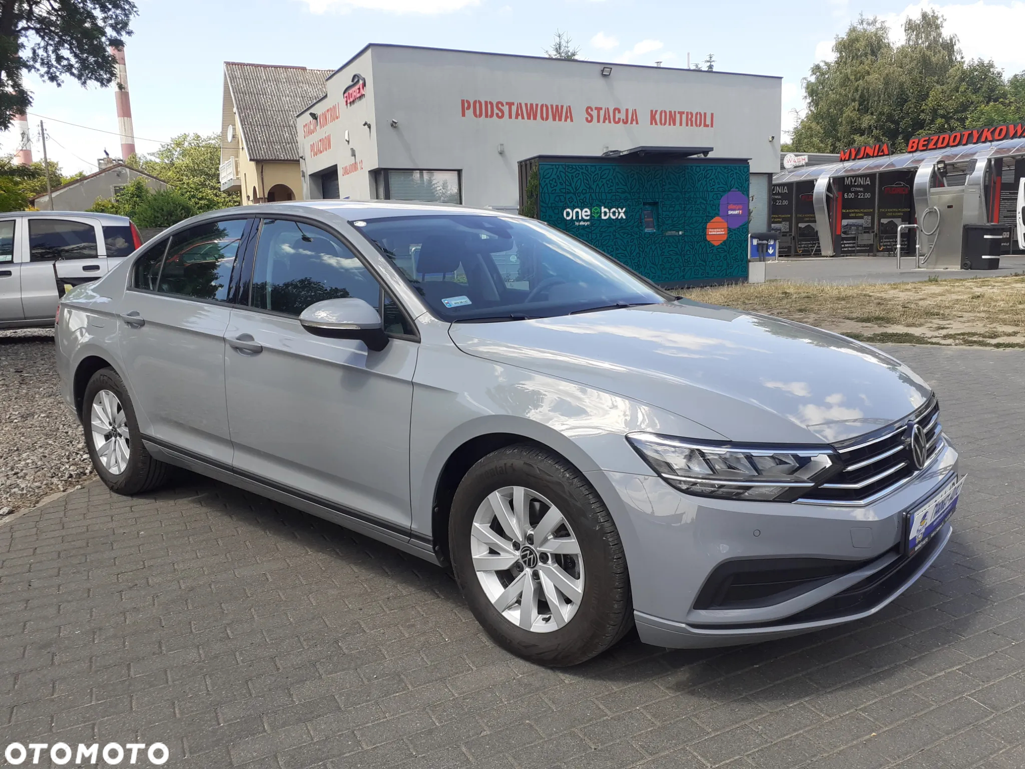 Volkswagen Passat - 8