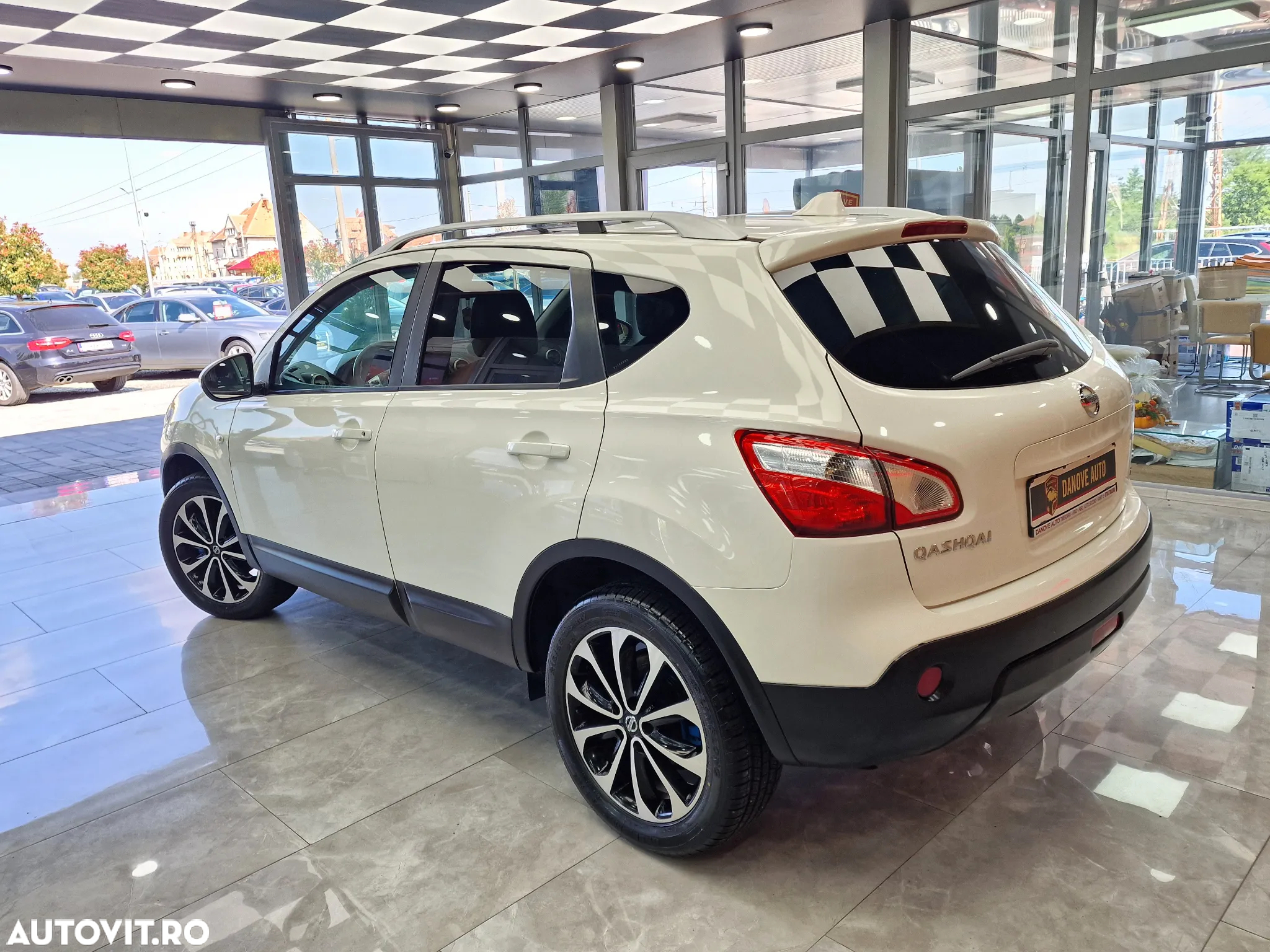 Nissan Qashqai 1.5 DCI ACENTA - 10