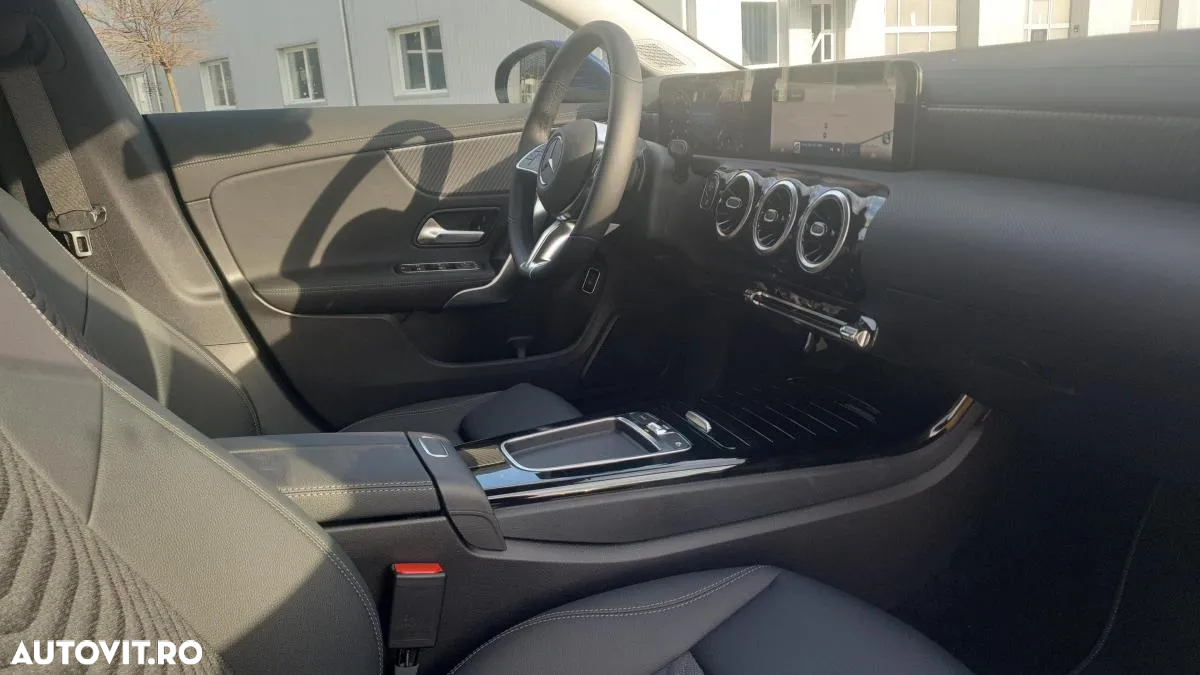 Mercedes-Benz CLA 200 d Coupe - 12
