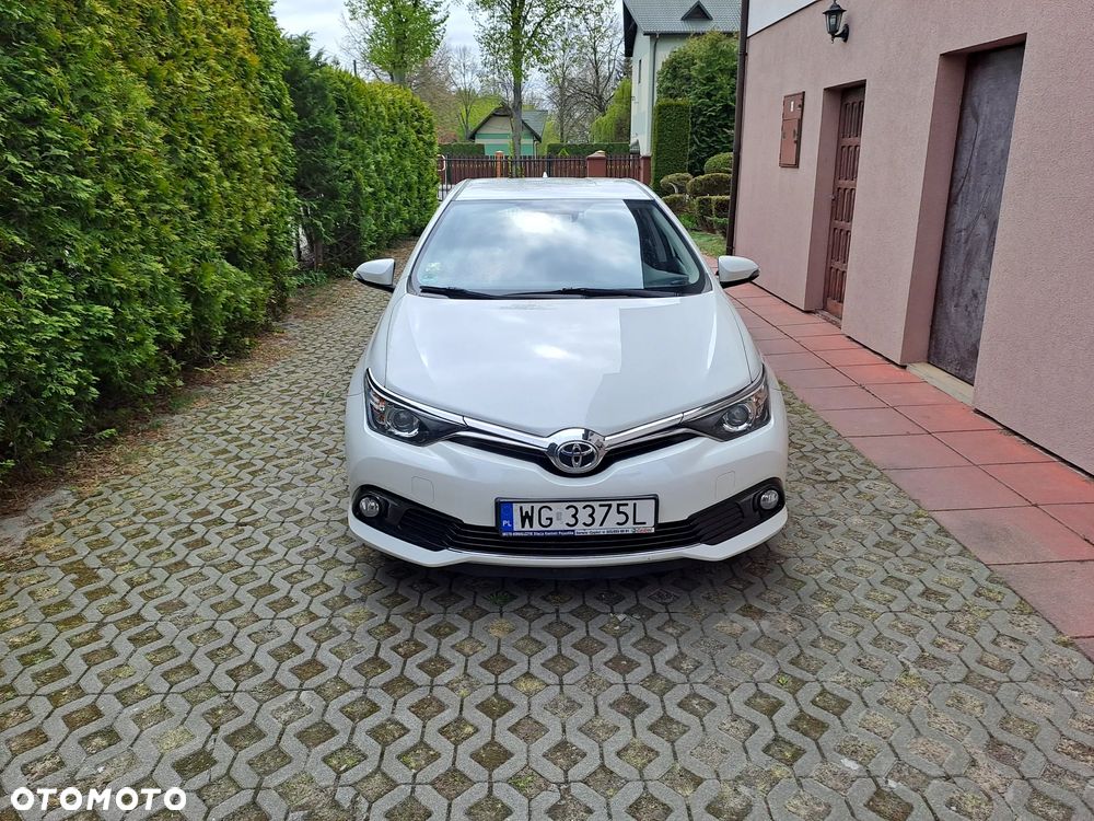 Toyota Auris 1.2 Turbo Edition S+ - 3