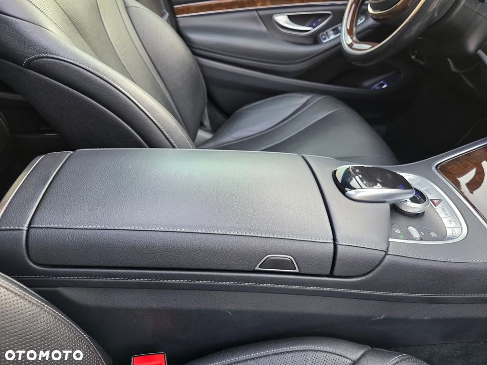 Mercedes-Benz Klasa S 500 4-Matic L 9G-TRONIC - 24
