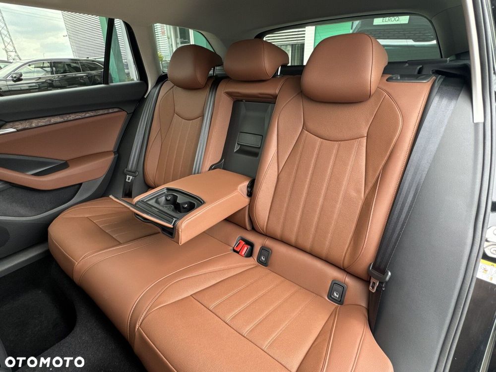 Skoda Superb 2.0 TDI SCR 4x4 L&K DSG - 32
