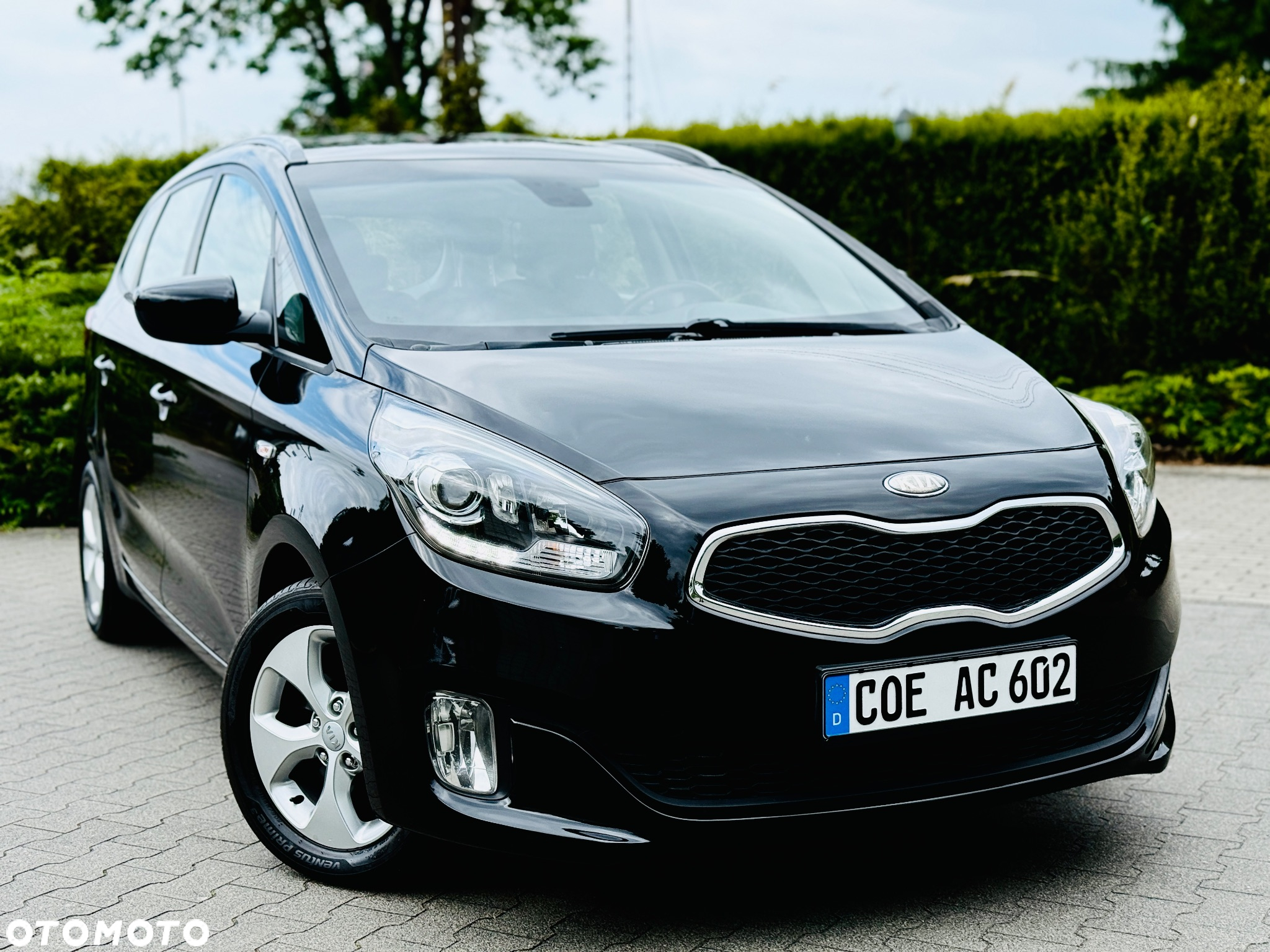 Kia Carens 1.6 GDI Dream Team Edition - 14