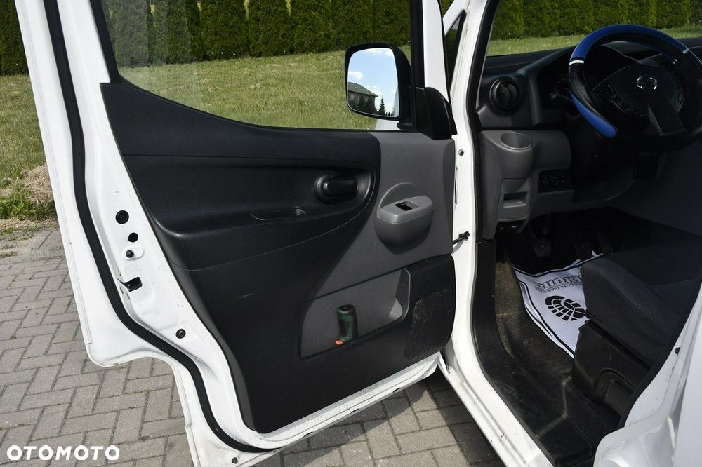 Nissan NV200 - 11