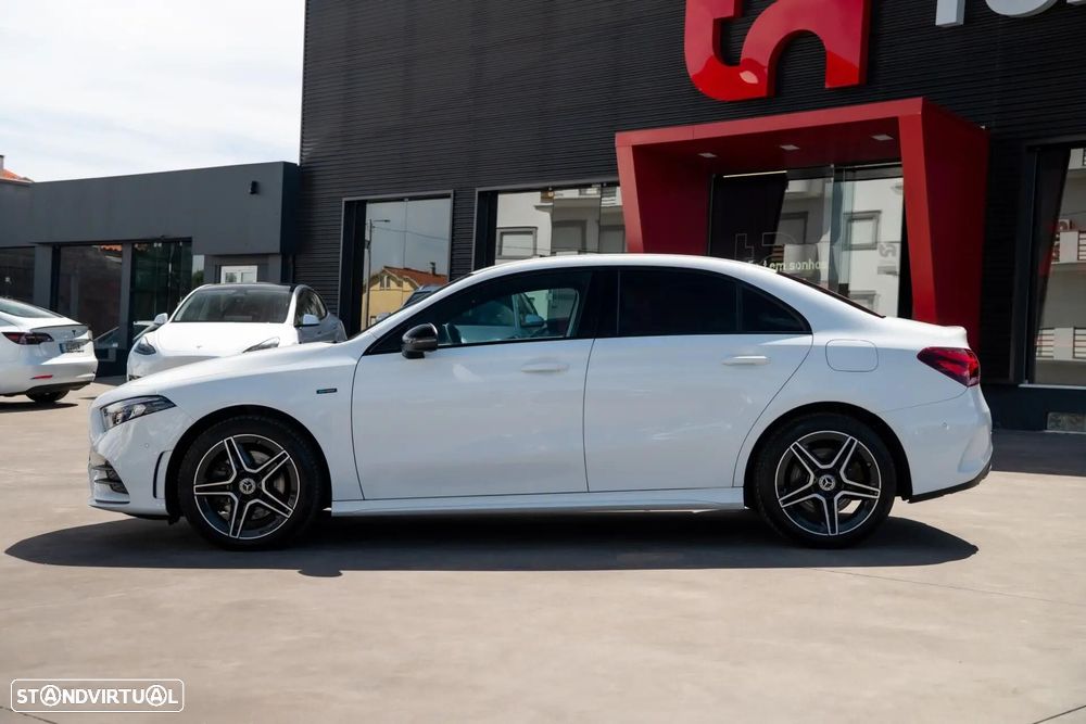 Mercedes-Benz A 250 Limousine e 8G-DCT AMG Line - 8